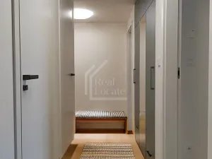 Pronájem bytu 3+kk, Praha - Hrdlořezy, V třešňovce, 81 m2
