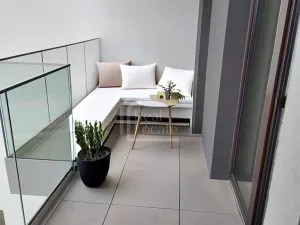 Pronájem bytu 3+kk, Praha - Hrdlořezy, V třešňovce, 81 m2