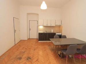 Pronájem bytu 2+kk, Praha - Žižkov, Blahníkova, 50 m2