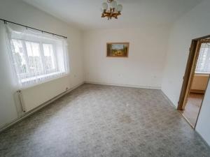 Prodej výrobních prostor, Jaroměř, 871 m2