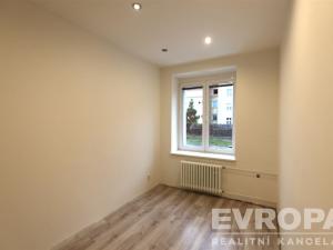 Prodej bytu 3+kk, Pardubice - Zelené Předměstí, Železničního pluku, 70 m2