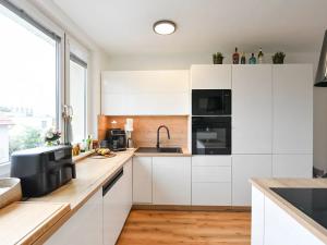 Prodej bytu 3+kk, Praha - Radotín, Na betonce, 68 m2
