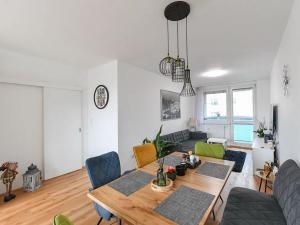 Prodej bytu 3+kk, Praha - Radotín, Na betonce, 68 m2