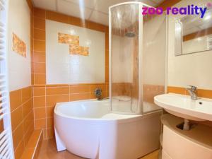 Pronájem bytu 4+1, Chomutov, Písečná, 77 m2