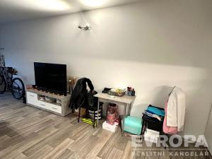 Pronájem bytu 1+kk, Praha - Libuš, Mirotická, 44 m2