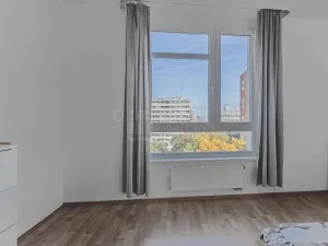 Pronájem bytu 2+kk, Praha, V Štíhlách, 64 m2