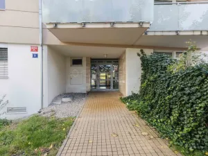 Pronájem bytu 2+kk, Praha, V Štíhlách, 64 m2