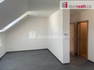 Pronájem bytu 1+kk, Kolín - Kolín III, Obecní dvůr, 38 m2