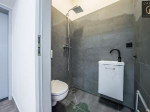 Prodej obchodního prostoru, Kladno, Huťská, 402 m2