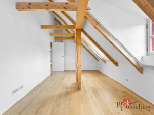 Prodej bytu 4+kk, Jince, Slavíkova, 110 m2
