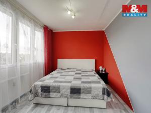 Prodej bytu 3+1, Bezdružice, Na Sídlišti, 60 m2