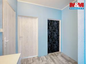 Prodej bytu 3+1, Bezdružice, Na Sídlišti, 60 m2