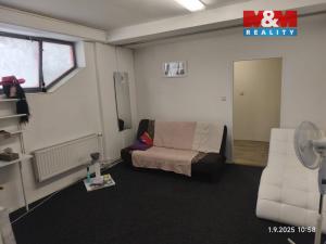 Pronájem kanceláře, Pardubice - Polabiny, Lonkova, 23 m2