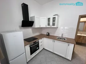 Prodej bytu 2+1, Mariánské Lázně, Tyršova, 66 m2
