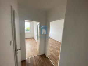 Pronájem bytu 3+1, Praha, U bazénu, 79 m2