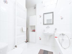 Pronájem bytu 3+1, Praha - Vinohrady, Lucemburská, 100 m2