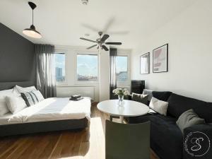 Pronájem bytu 1+kk, Praha - Vinohrady, Perucká, 27 m2