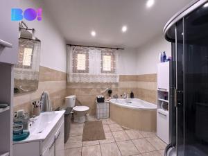 Prodej ubytování, Rapotín, Zámecká, 340 m2