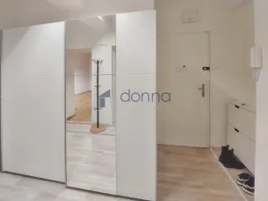 Pronájem bytu 2+kk, Praha, Sokolovská, 62 m2