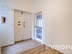 Prodej bytu 4+1, Praha - Holešovice, Veletržní, 101 m2
