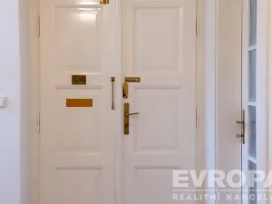 Prodej bytu 4+1, Praha - Holešovice, Veletržní, 101 m2