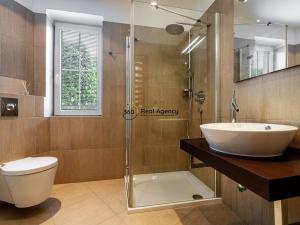 Prodej rodinného domu, Praha - Vinoř, 486 m2