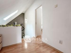 Prodej rodinného domu, Dubí - Mstišov, Dvojhradí, 166 m2