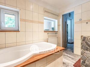 Prodej rodinného domu, Dubí - Mstišov, Dvojhradí, 166 m2