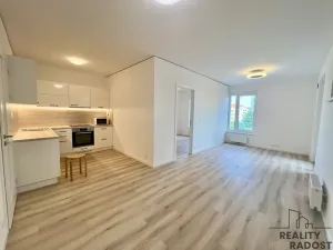Pronájem bytu 2+kk, Praha, Milánská, 60 m2