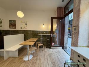 Pronájem restaurace, Praha - Karlín, Thámova, 100 m2