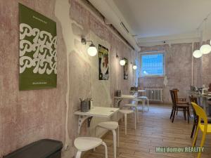 Pronájem restaurace, Praha - Karlín, Thámova, 100 m2