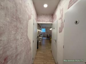 Pronájem restaurace, Praha - Karlín, Thámova, 100 m2