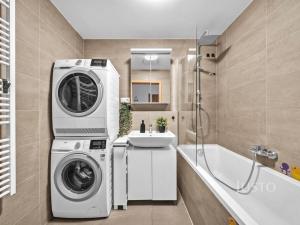 Prodej bytu 3+kk, Praha - Uhříněves, Oty Bubeníčka, 80 m2