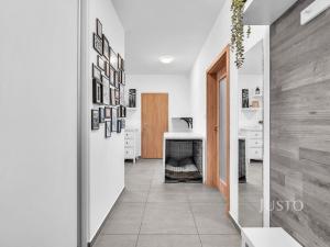 Prodej bytu 3+kk, Praha - Uhříněves, Oty Bubeníčka, 80 m2