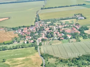 Prodej pole, Černuc - Miletice, 7167 m2