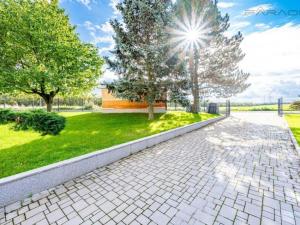 Pronájem rodinného domu, Kosoř, 380 m2