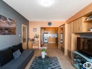 Prodej bytu 2+kk, Praha, U pramene, 49 m2