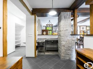 Prodej ubytování, Jablonec nad Nisou, U Lesního divadla, 2930 m2