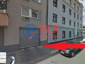 Pronájem garážového stání, Praha - Libeň, Kurta Konráda, 20 m2