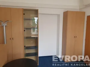 Pronájem kanceláře, Olomouc, Tovární, 27 m2