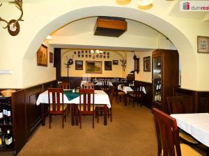 Prodej komerční nemovitosti, Doksy, Komenského, 254 m2