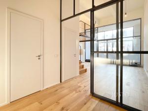 Pronájem bytu 1+kk, Praha, Naskové, 45 m2