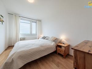 Pronájem bytu 2+kk, Praha - Písnice, Na okruhu, 43 m2