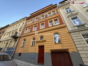 Pronájem bytu 1+kk, Praha - Smíchov, Na Skalce, 22 m2