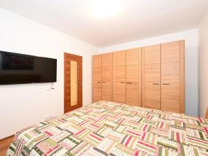 Pronájem bytu 3+1, Praha - Vokovice, Africká, 68 m2