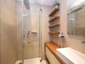 Pronájem bytu 3+1, Praha - Vokovice, Africká, 68 m2
