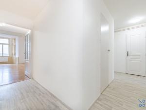Pronájem bytu 3+1, Praha - Vinohrady, U Havlíčkových sadů, 121 m2