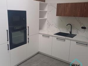 Pronájem bytu 3+1, Krnov - Pod Bezručovým vrchem, nám. Minoritů, 110 m2