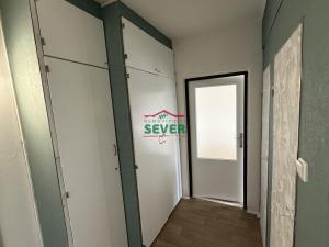 Prodej bytu 2+1, Chomutov, Holešická, 62 m2