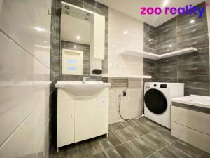 Prodej bytu 2+1, Kadaň, Chomutovská, 60 m2